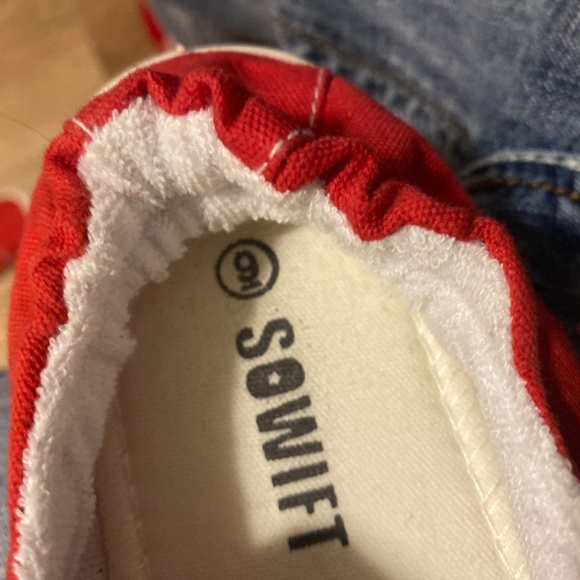 Canvas low top Sowift size 9 womens pull on lace up shoes - Picture 6 of 10